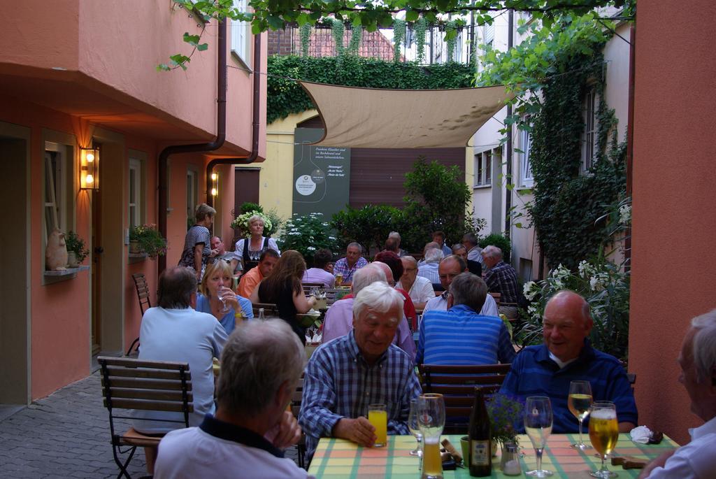 Gasthof Zum Weissen Lamm Sommerach Zewnętrze zdjęcie