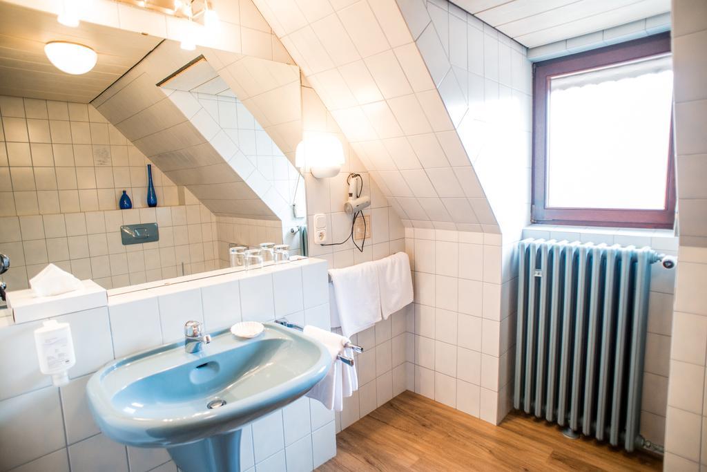 Gasthof Zum Weissen Lamm Sommerach Zewnętrze zdjęcie